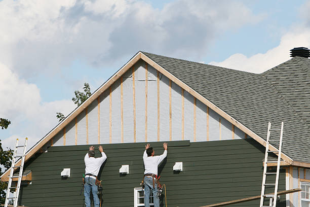 Professional Siding technician working in Westville, SC